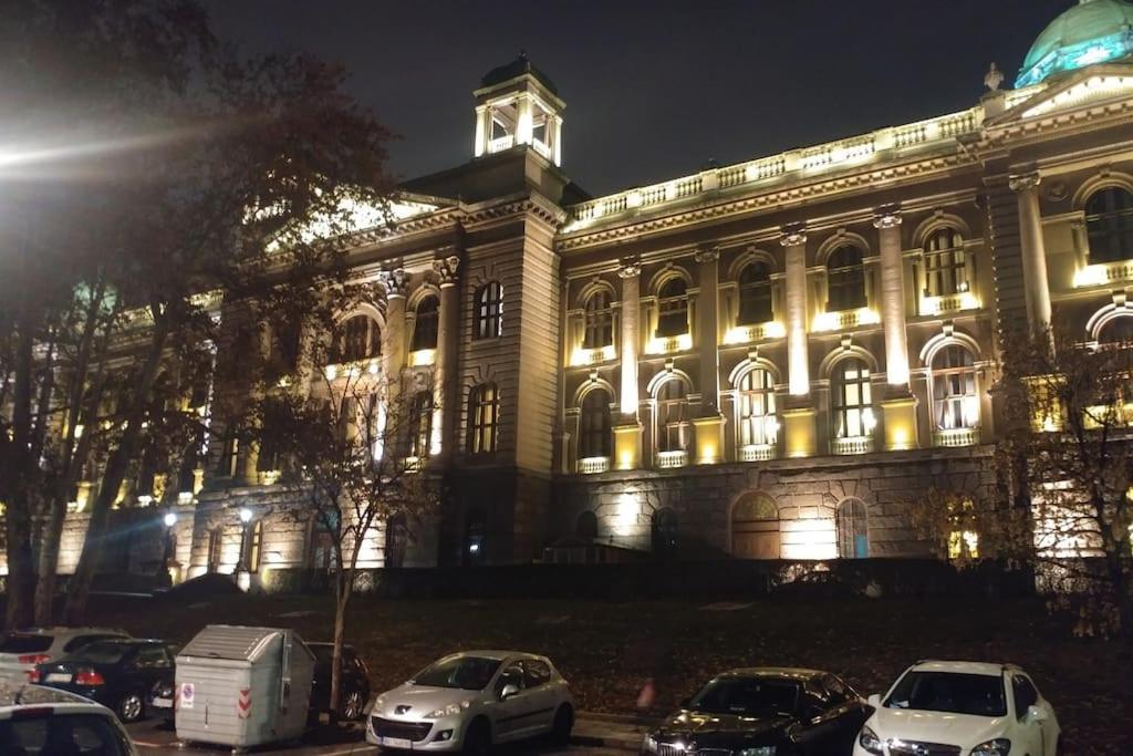 Central And Comfy 2Bdr Apartment Near Parliament Belgrado Buitenkant foto